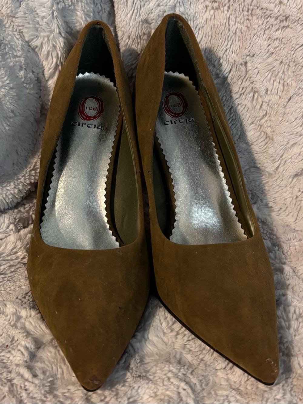 Red Circle Olive Green High Heels - Size 8